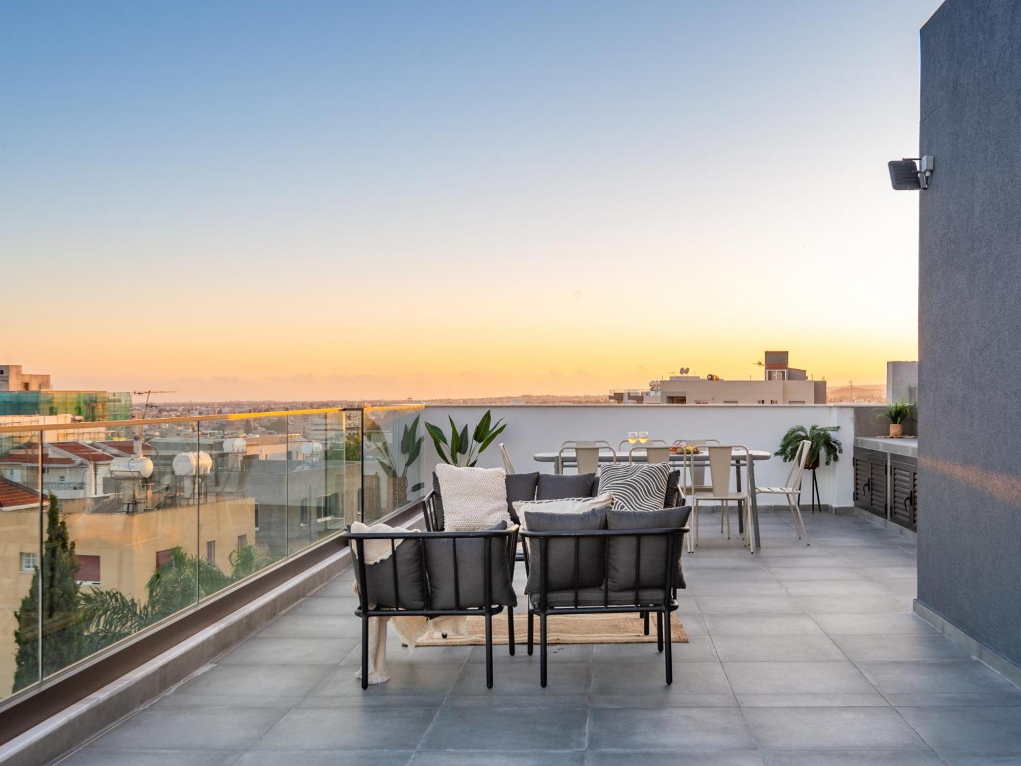 Sanders Palama Limassol Apartment Exterior photo
